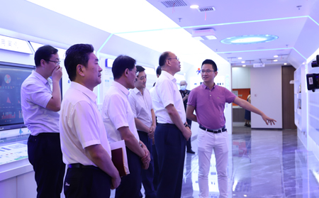 济南市政协党组副书记、副主席王京文一行莅临long8唯一官网登录网走访调研