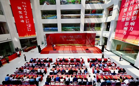 品牌引领高质量发展|long8唯一官网登录网获评第三届“影响济南”名企名牌年度领军企业，共15家!